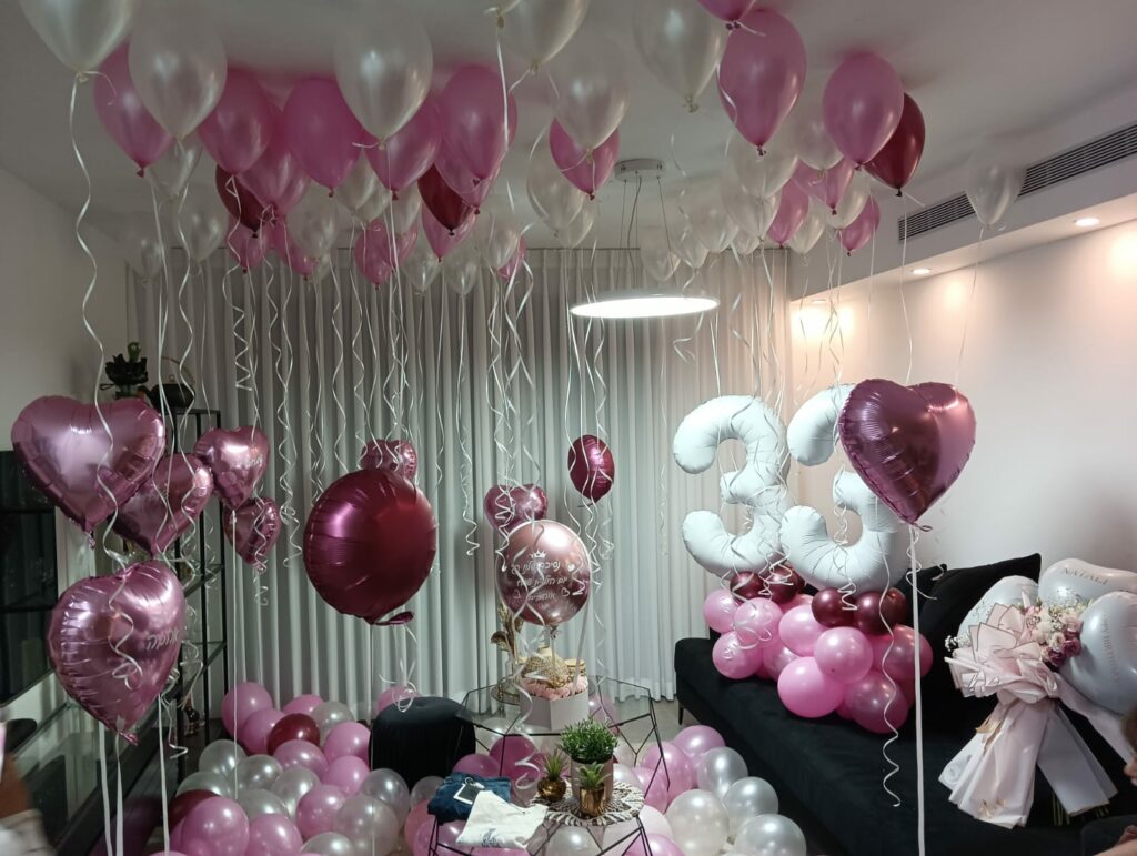 סידור בלונים לבבות