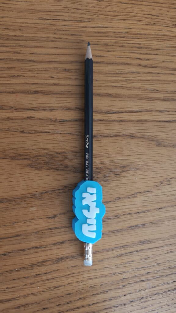 מחזיק עיפרון בעיצוב אישי